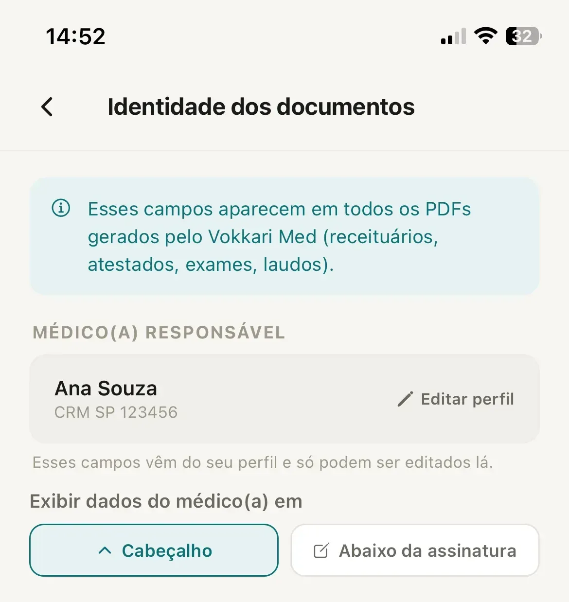 Alto da tela Identidade dos documentos no celular, com o aviso sobre os PDFs, o cartão Médico(a) responsável com Ana Souza, CRM SP 123456 e o link Editar perfil, e os botões Cabeçalho e Abaixo da assinatura
